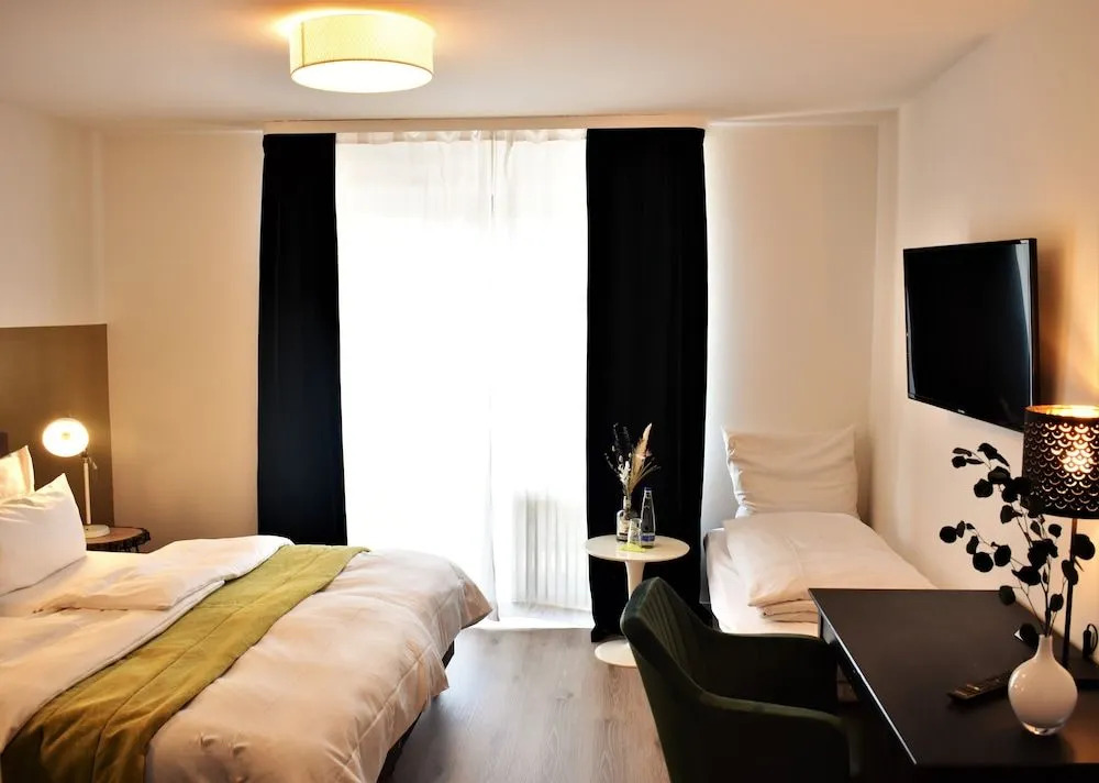 Hotel zum See