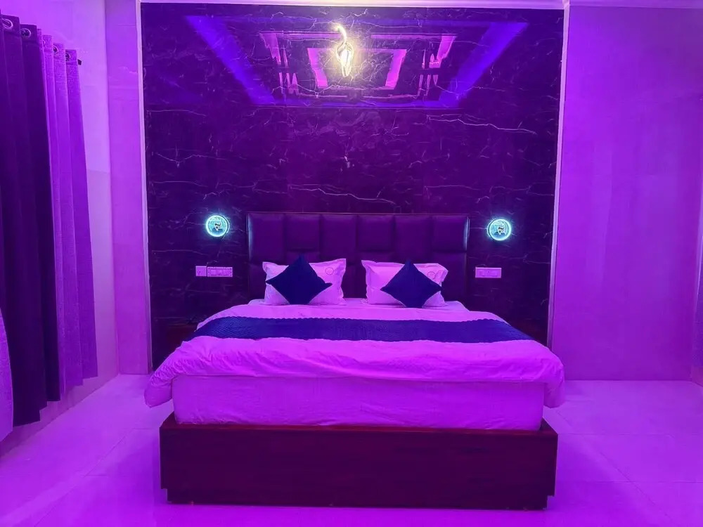 Hotel Paradise - Chandigarh