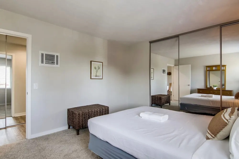 The Luxe Suites of Temecula Heights