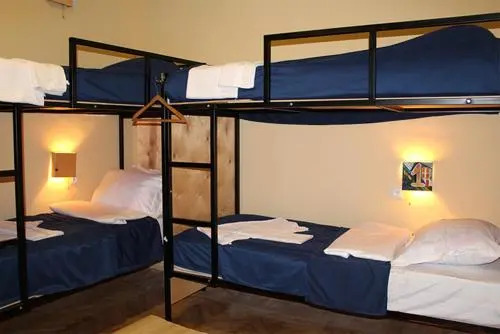Hostel 32