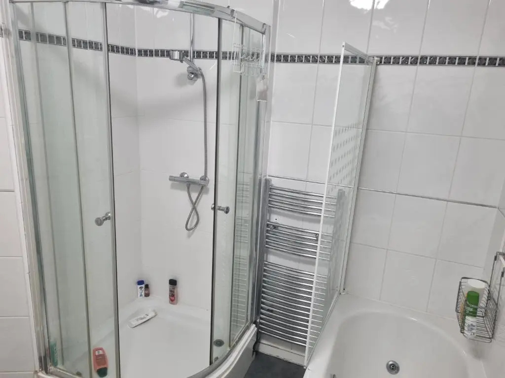 Guess bungalow wembley