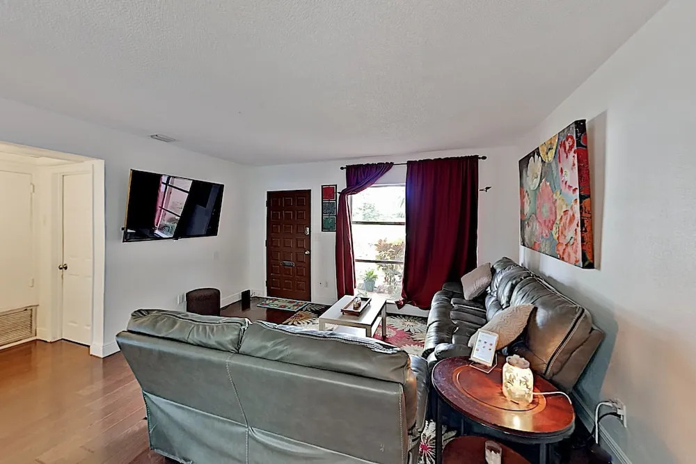219spega 3 Bedroom Home