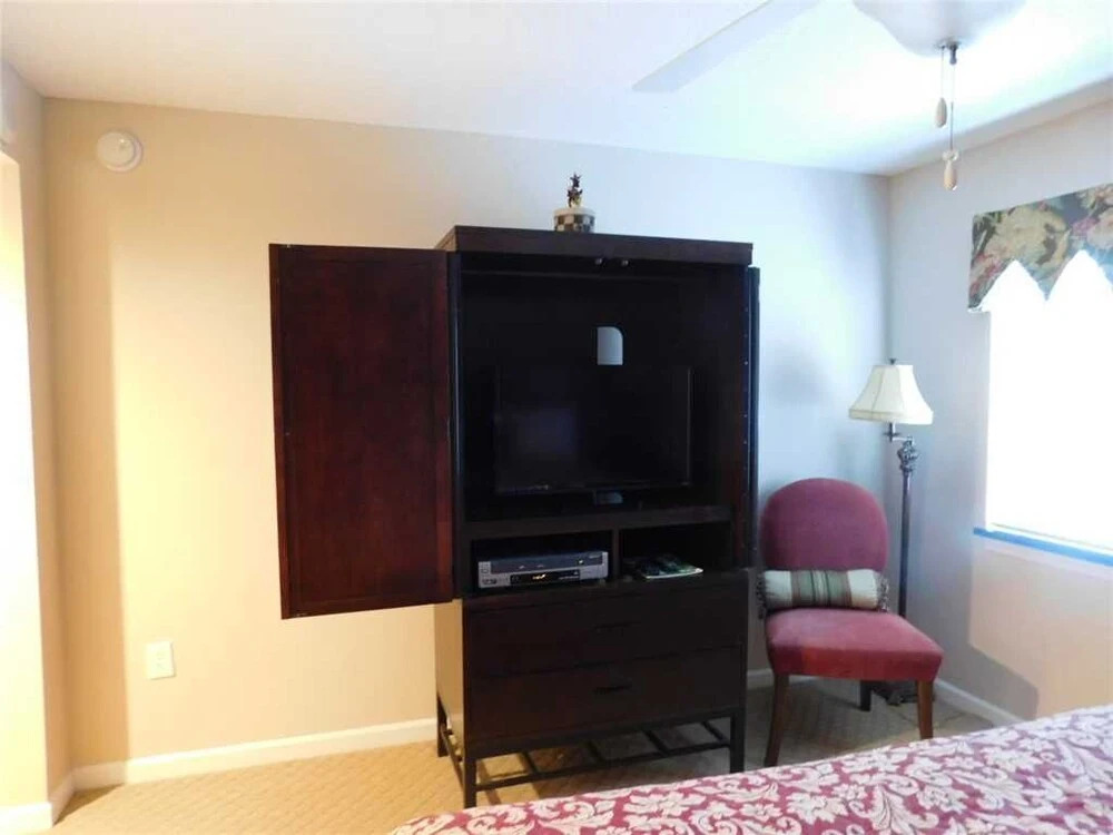Yacht Club #3-401 - 3 Br Condo