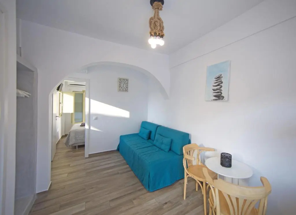 Diasino Apartments and Car Rental