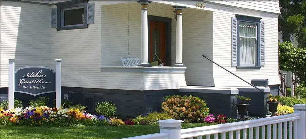 Arbor Guest House