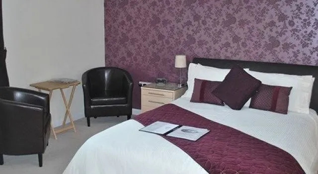Oak Lodge B&B