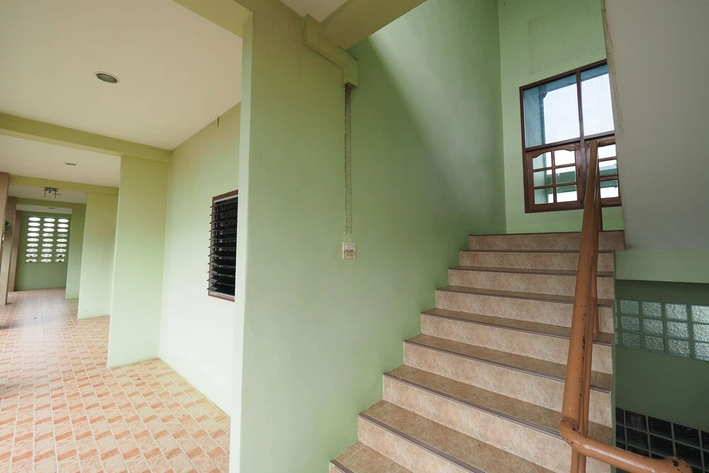 Arunroj Apartment