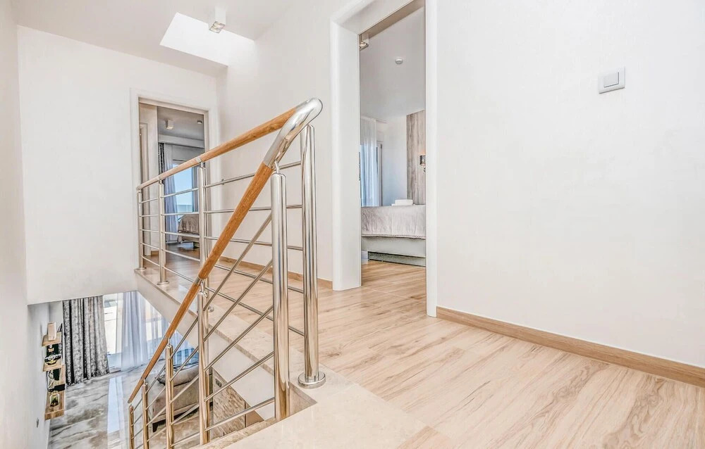 Amazing Home in Makarska with Outdoor Swimming Pool, Hot Tub & WiFi