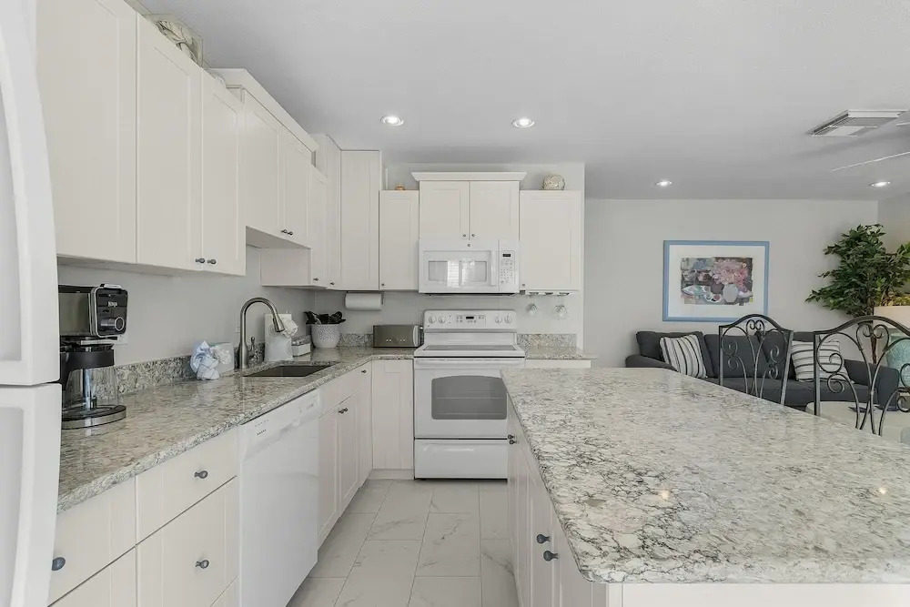 21591 Waterfront Duplex With Pool And Spa 2 Bedroom Condo