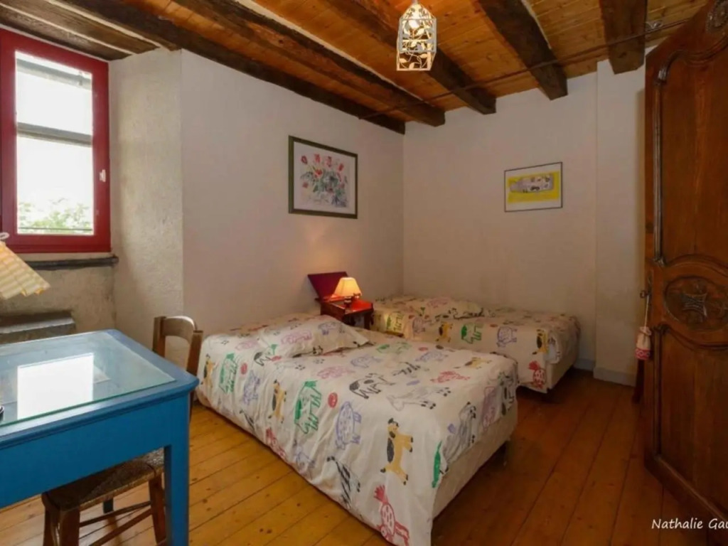Maison de Campagne Spacieuse avec Piscine Privée et Jardin Clos - FR-1-306-1114