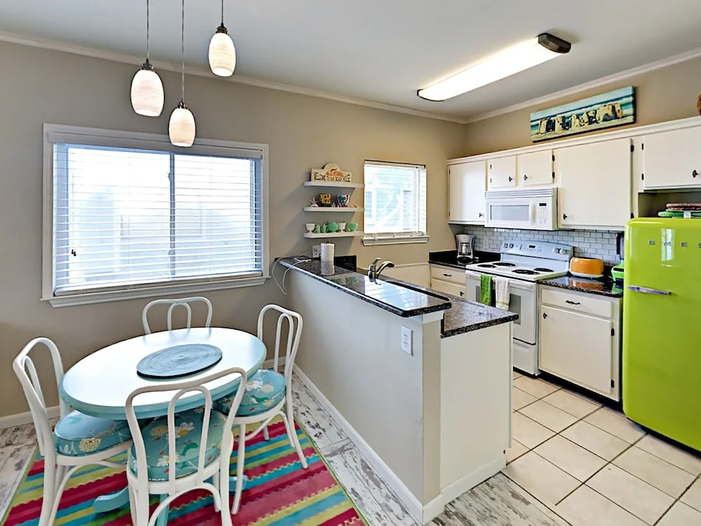 15010 Leeward Dr Condo Unit 203 by RedAwning