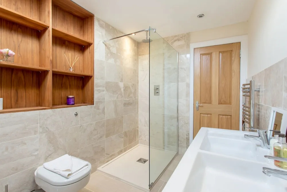 Prestigious Location - Quintessential Mews House