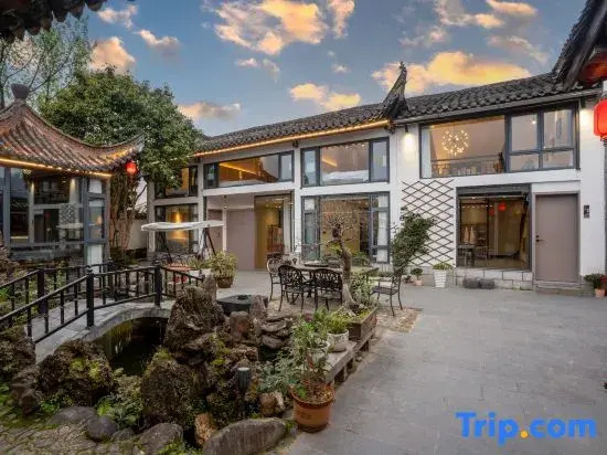 Hongcun Nanye Huipai Private House Villa Light Luxury Holiday Homestay