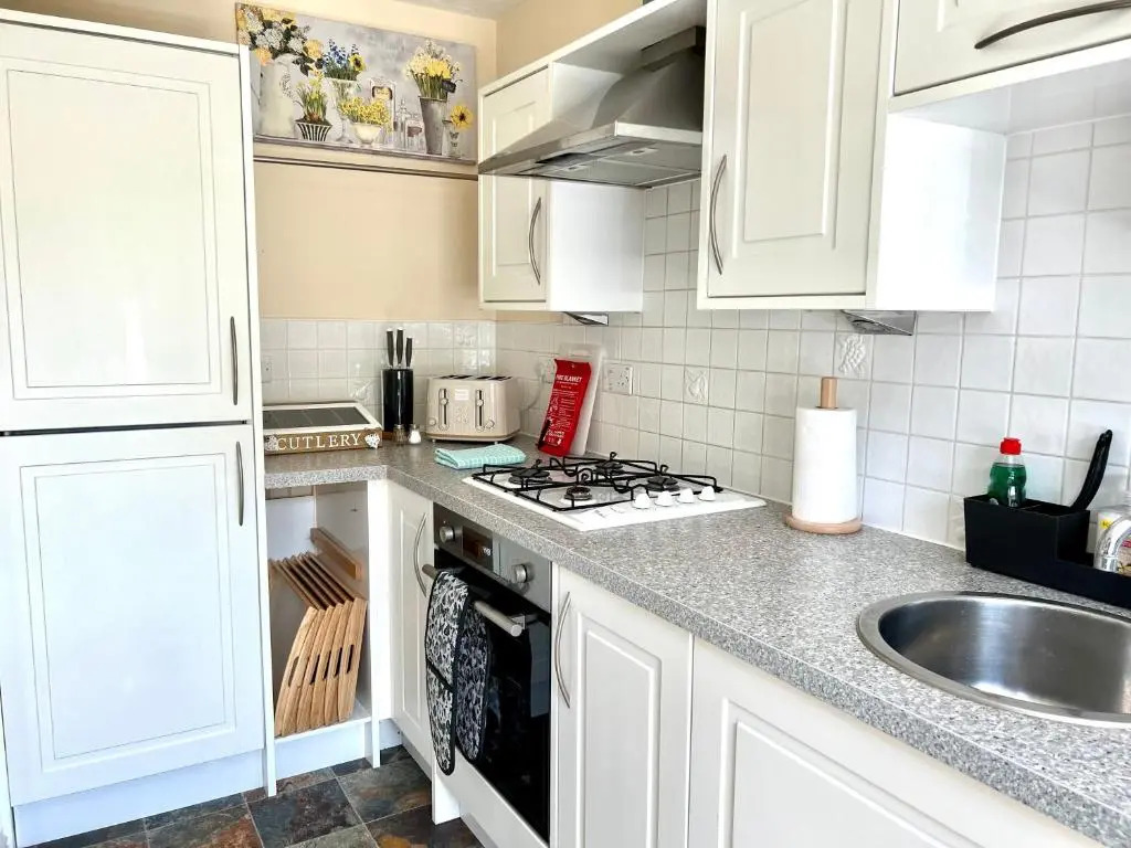 Beautiful 3-bedroom house, city centre, parking