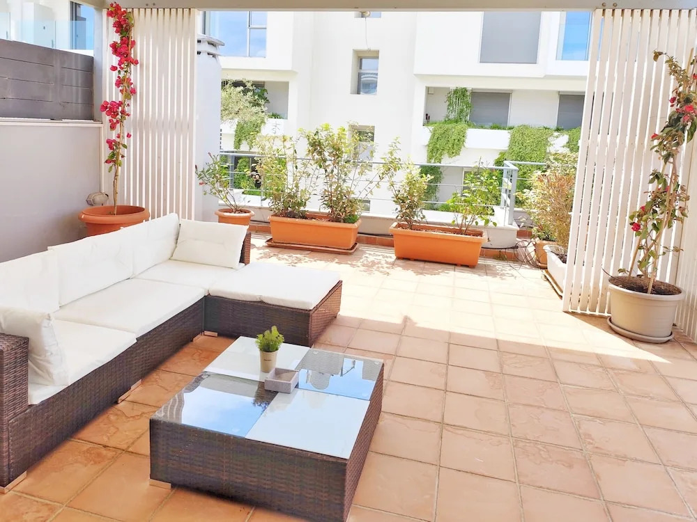 Adelos II Glow Villa 5BR 360m -Elevator-Rooftop
