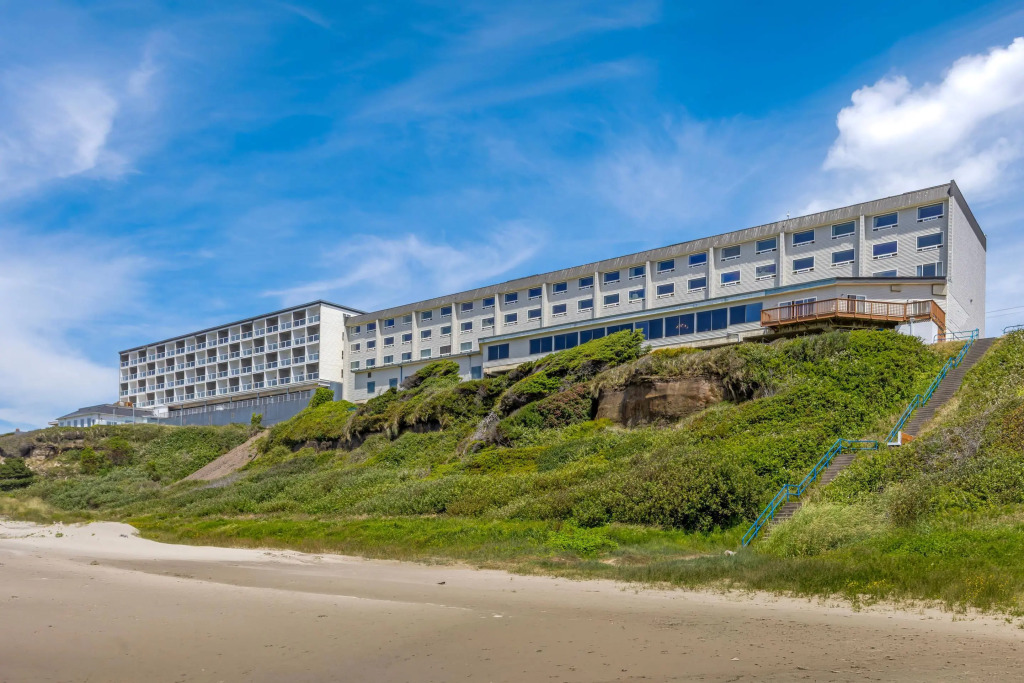 Newport Oceanfront Inn