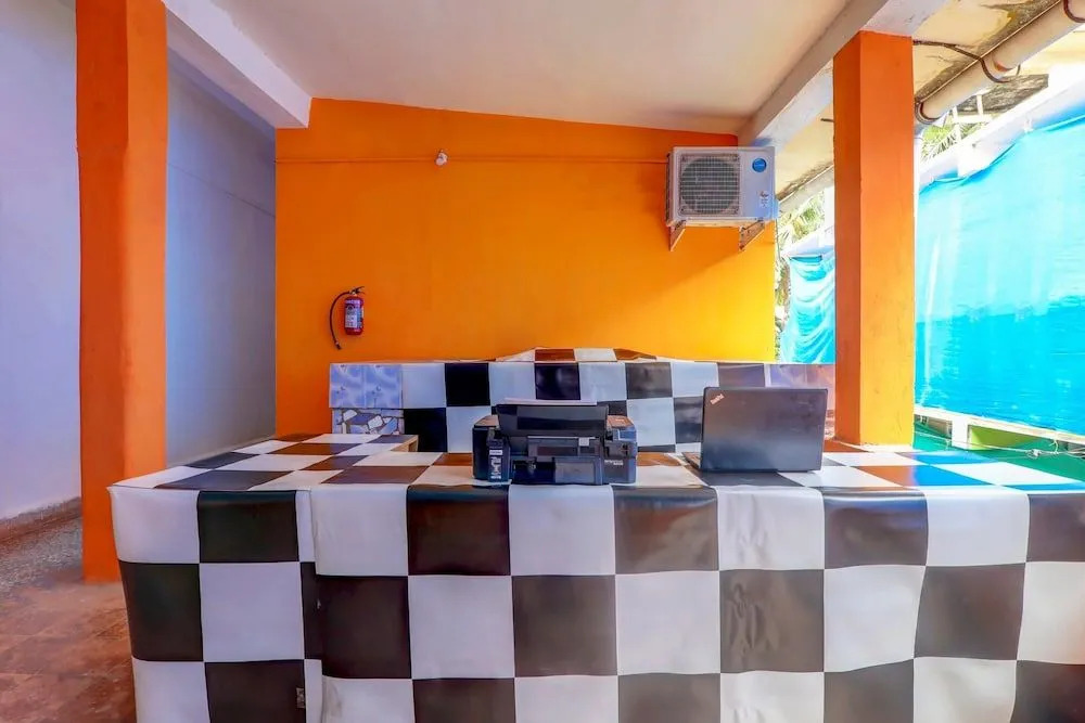 OYO 62737 Alfa Guest House