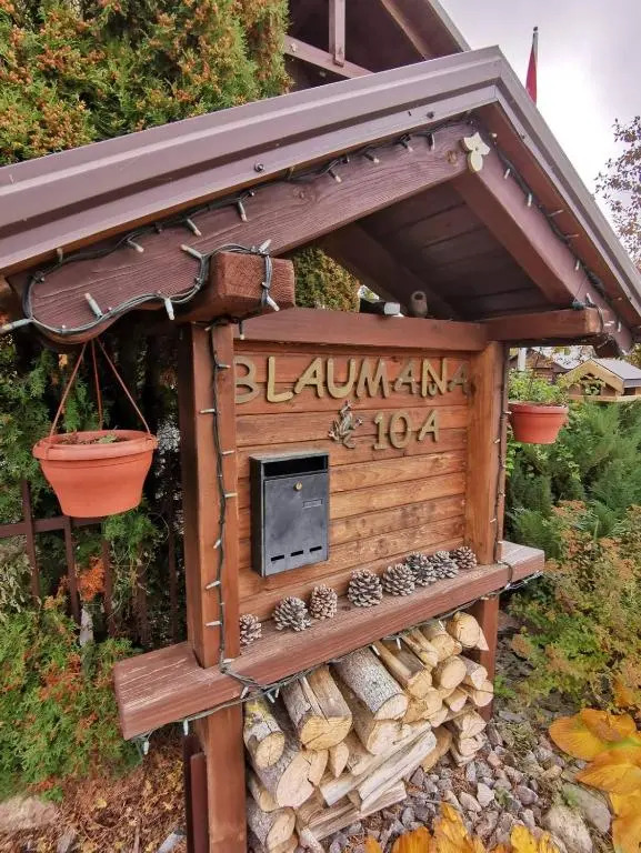 Garden Chalet