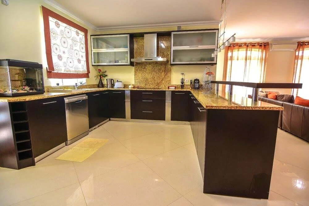 Villa With 3 Bedrooms in Armação de Pêra, With Wonderful sea View, Private Pool, Furnished Garden