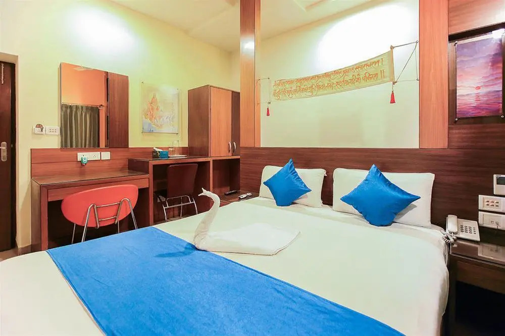 Treebo Trip Cynosure Suites