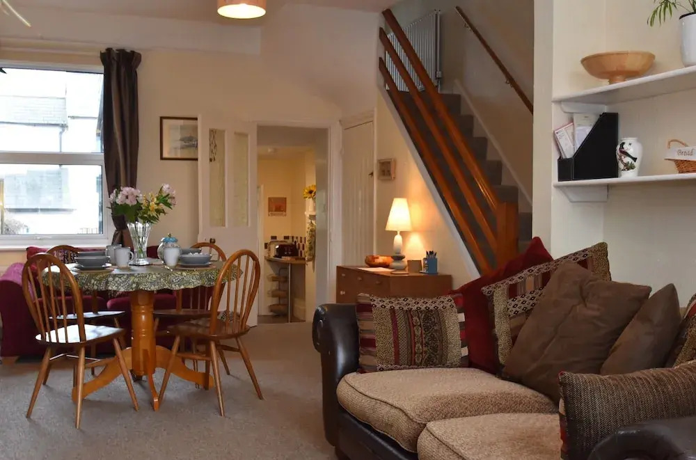 Tilling View with private parking