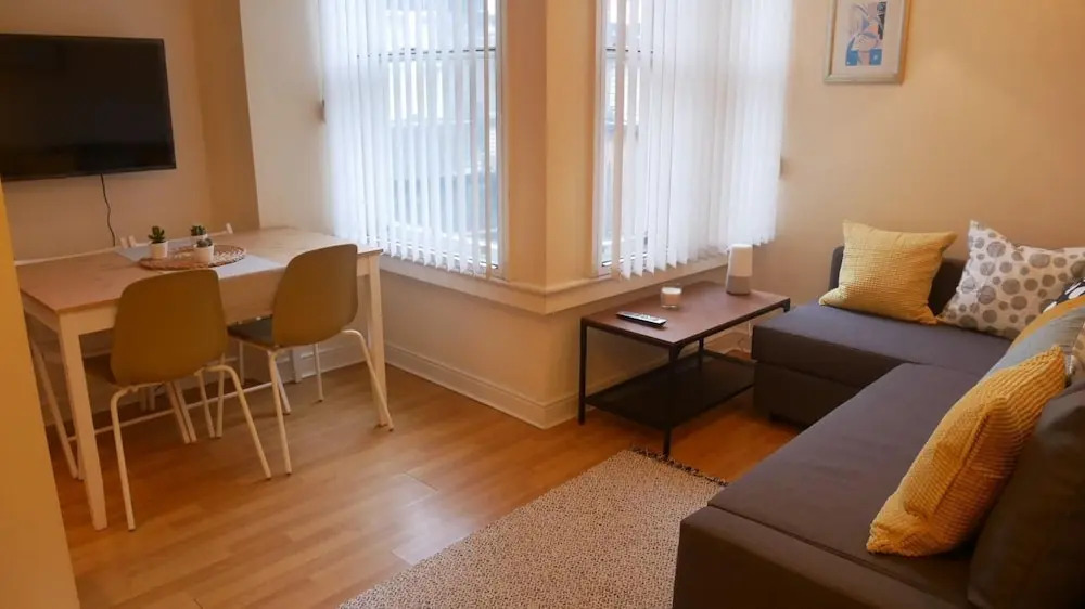 NEW Sleek 1BD Flat Super Central - Liverpool City!