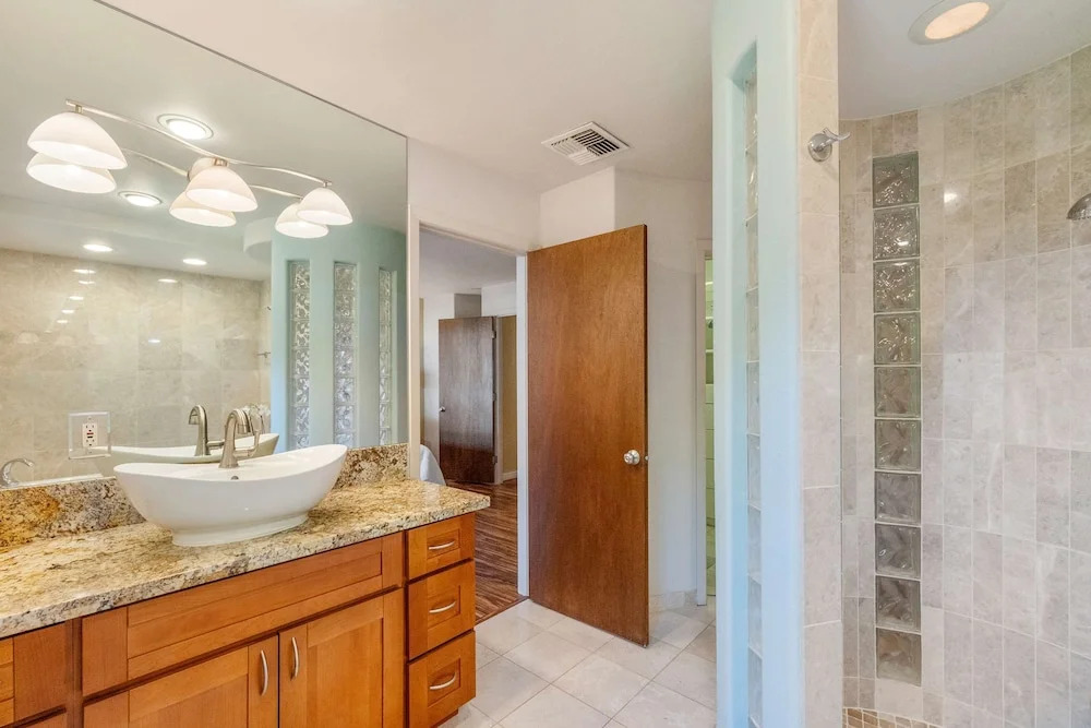 Ocean View Kaanapali Condo w 2 Lanais Loft AC Pool Walk to Beach