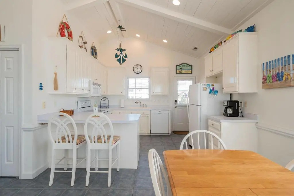 Sea Glass by Oak Island Accommodations