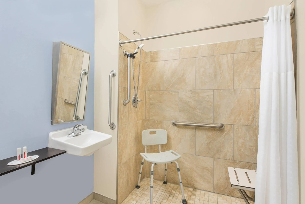 Microtel Inn & Suites by Wyndham Waynesburg