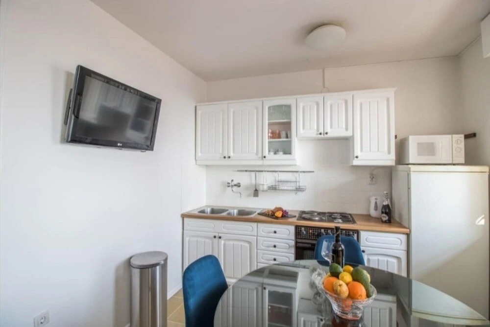 LEILANI -Stunning view apartment near the center!