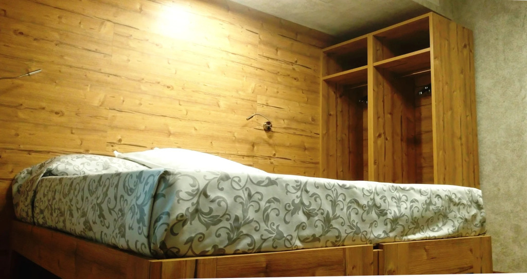 Hotel Bed & Rooms , Corte Rossa -1 Min Walk To Bernina Express