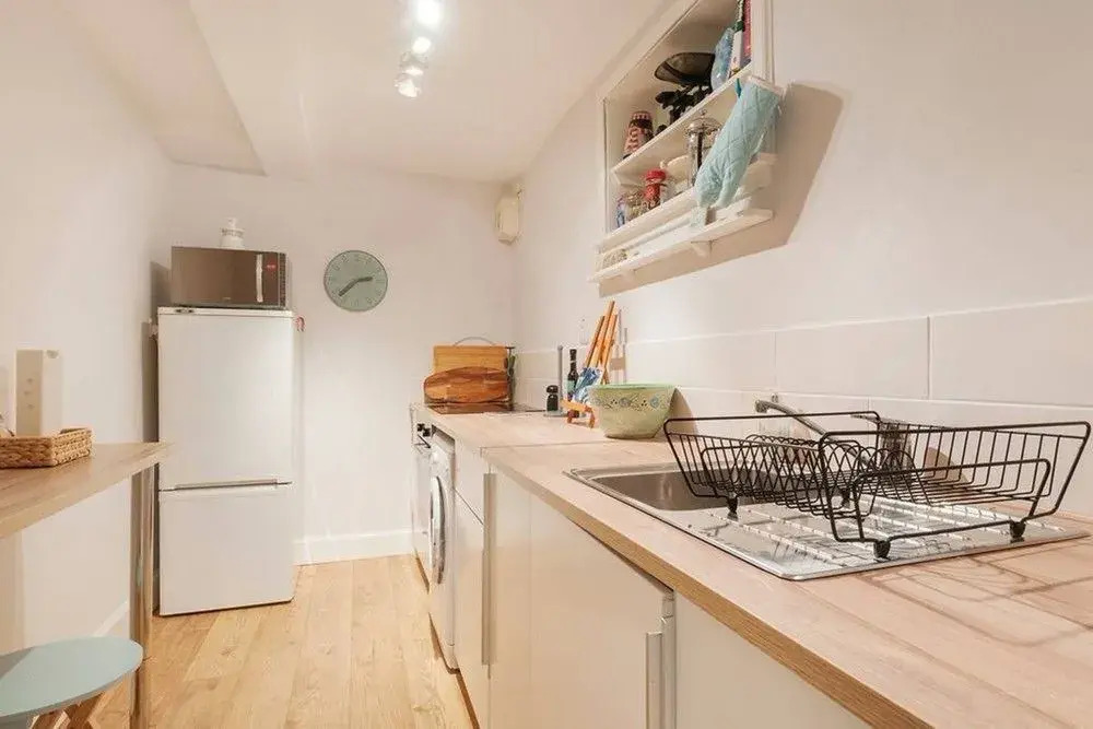 1 Bedroom Georgian Flat In New Town