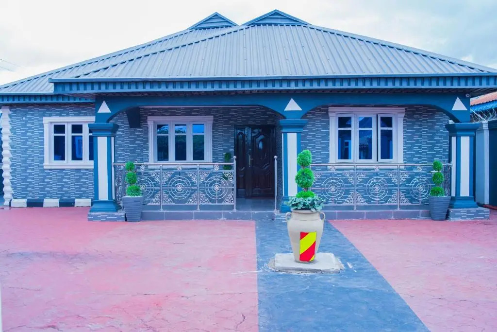 3 Bedrooms house for Short let Holiday Apartments