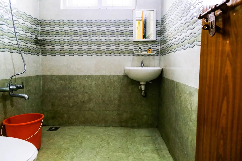 OYO 5517 Home Stay Grand Exotica Villa