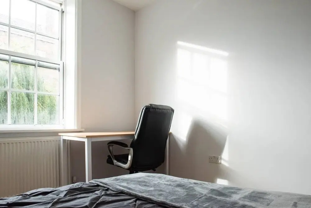 Modern 2 Bedroom Flat in Prime Waterloo Location