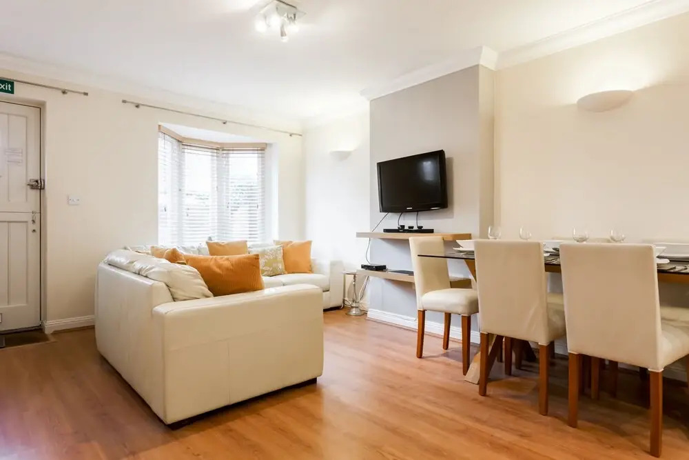 Magnolia House - Beautiful Townhouse in Old Town Poole
