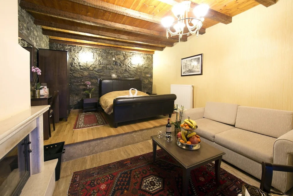 Chalet Lithos