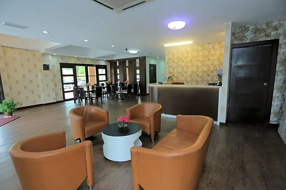 JAM Hotel Kota Warisan Sepang @ ERL Salak Tinggi, KLIA 1-2 & F1
