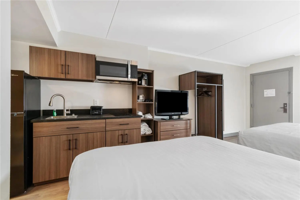 SureStay Studio by Best Western Paradise Lancaster County