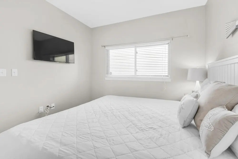 Emerald Isle unit 206
