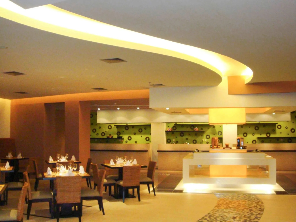 Отель Courtyard by Marriott Manado