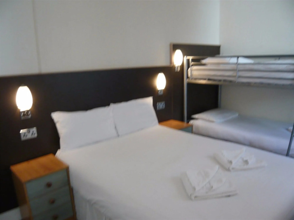 Dutchman Hotel