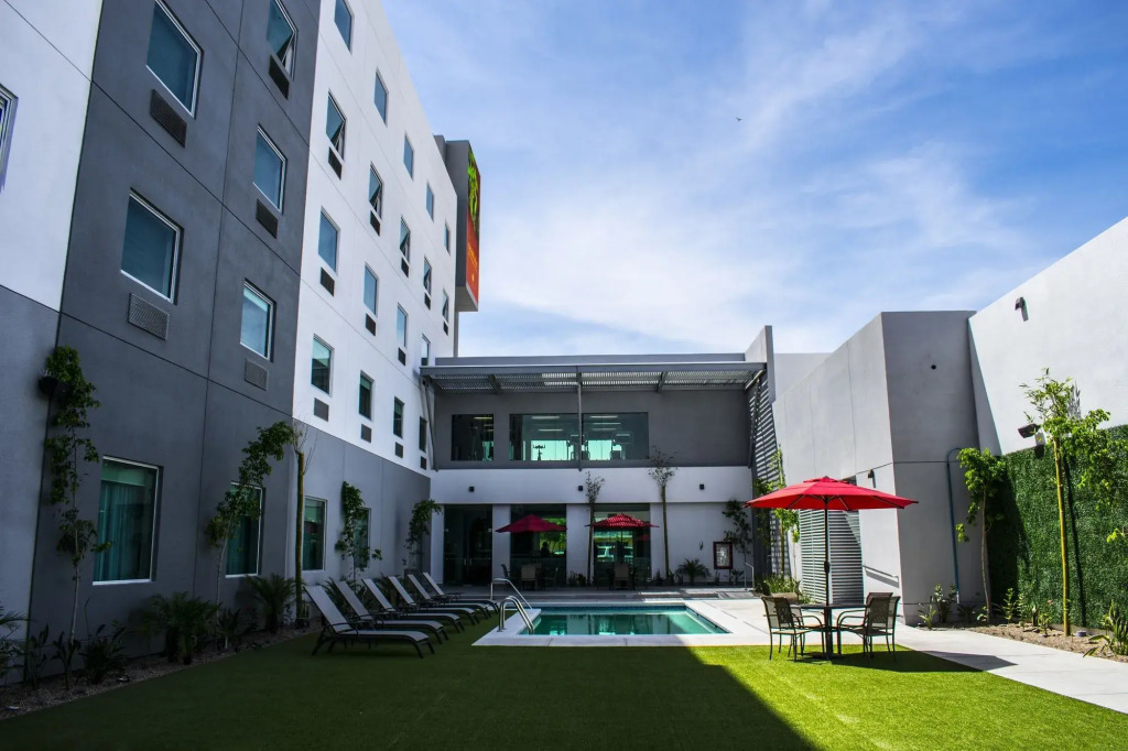 Hotel Mirra San Luis