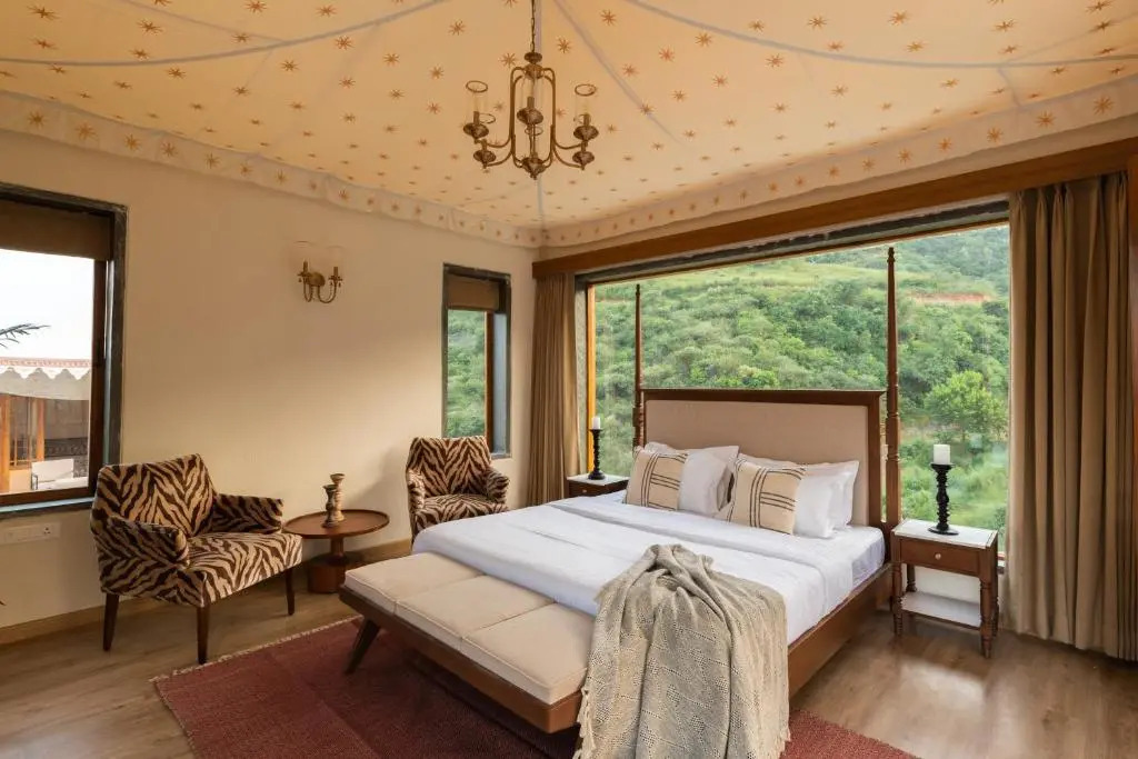 SaffronStays Moringa Valley - Oak Villa