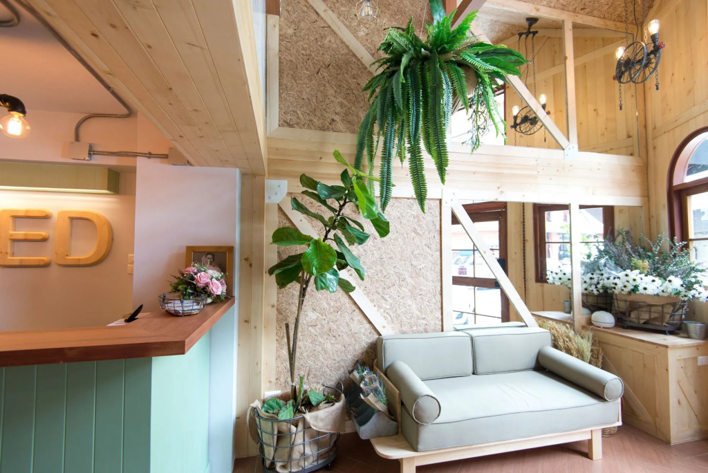 Barn & Bed Hostel at BTS Phrom Phong