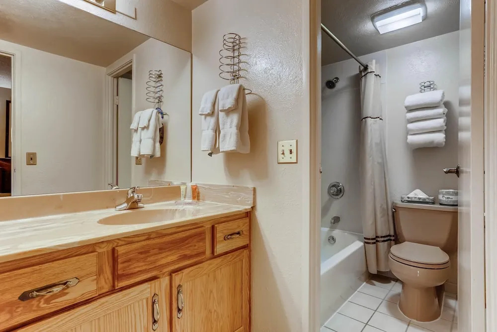 Lift House Lodge, Vail Lionshead Studio Condo, Walk to Gondola