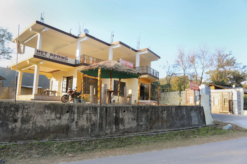 OYO 67358 Hot Spring Hotel And Restaurant