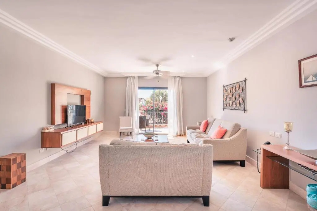 Beautiful and pet Friendly Apartment at Fishing Lodge A13