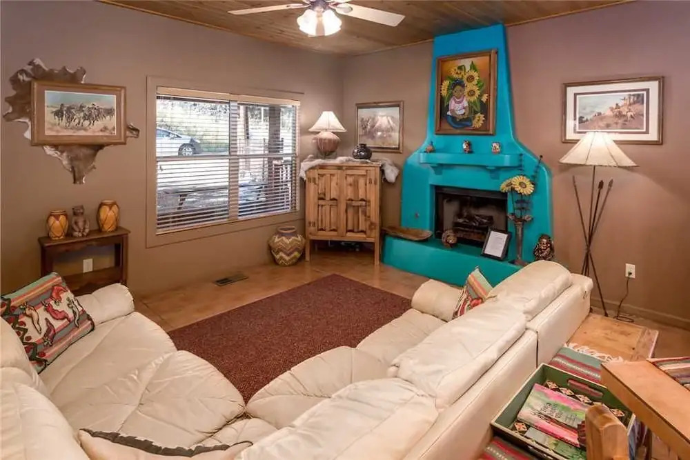 Adobe Hacienda - Three Bedroom Cabin with Hot Tub