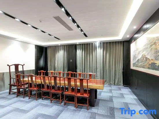 Lefei City Pin Hotel